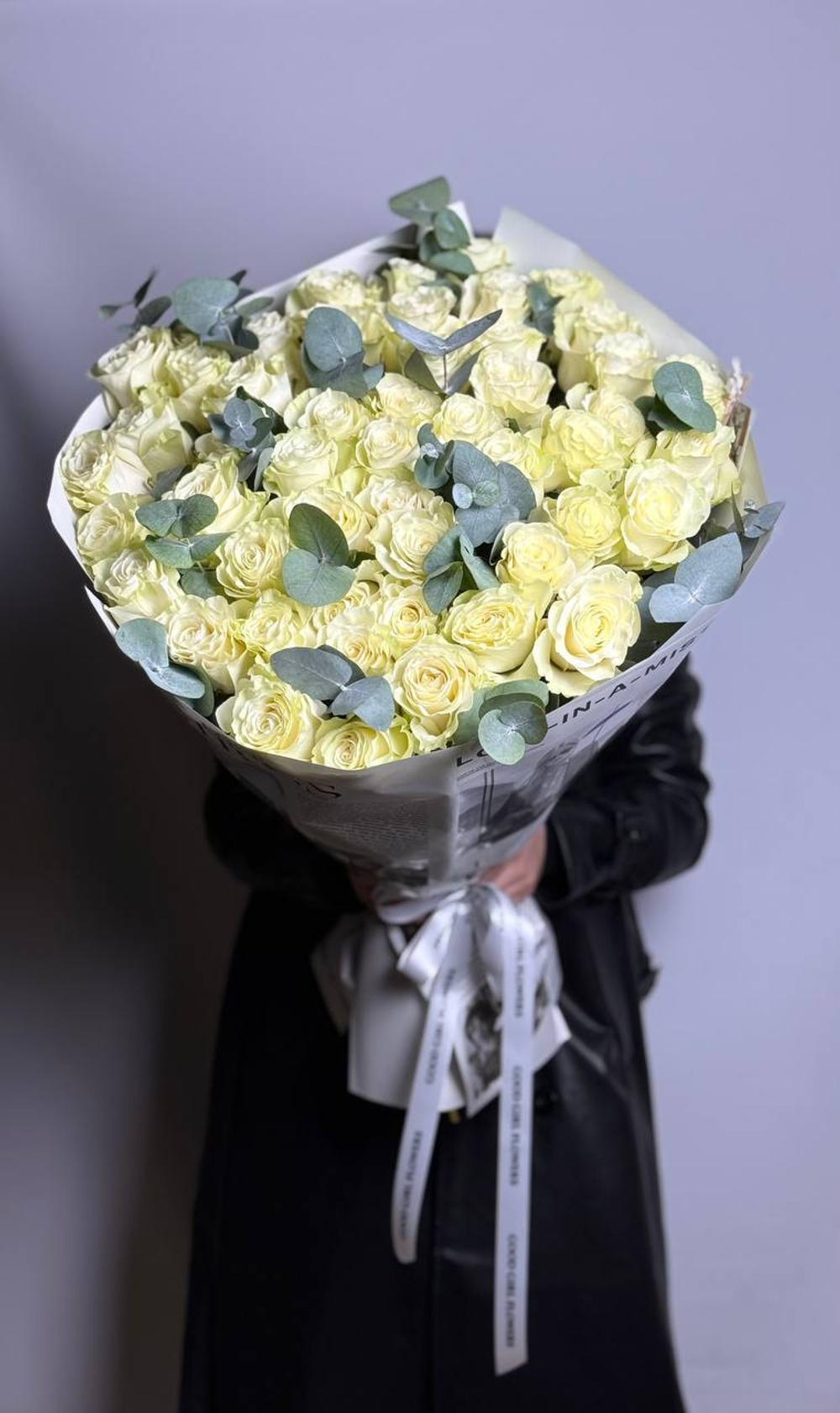 Белая Эквадорская роза