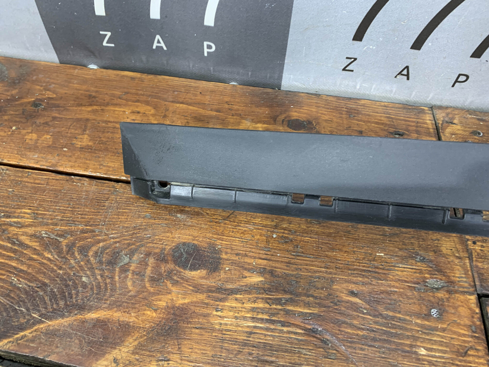 Накладка двери задней левой Kia Seltos 19-нв Б/У Оригинал 87733Q5010