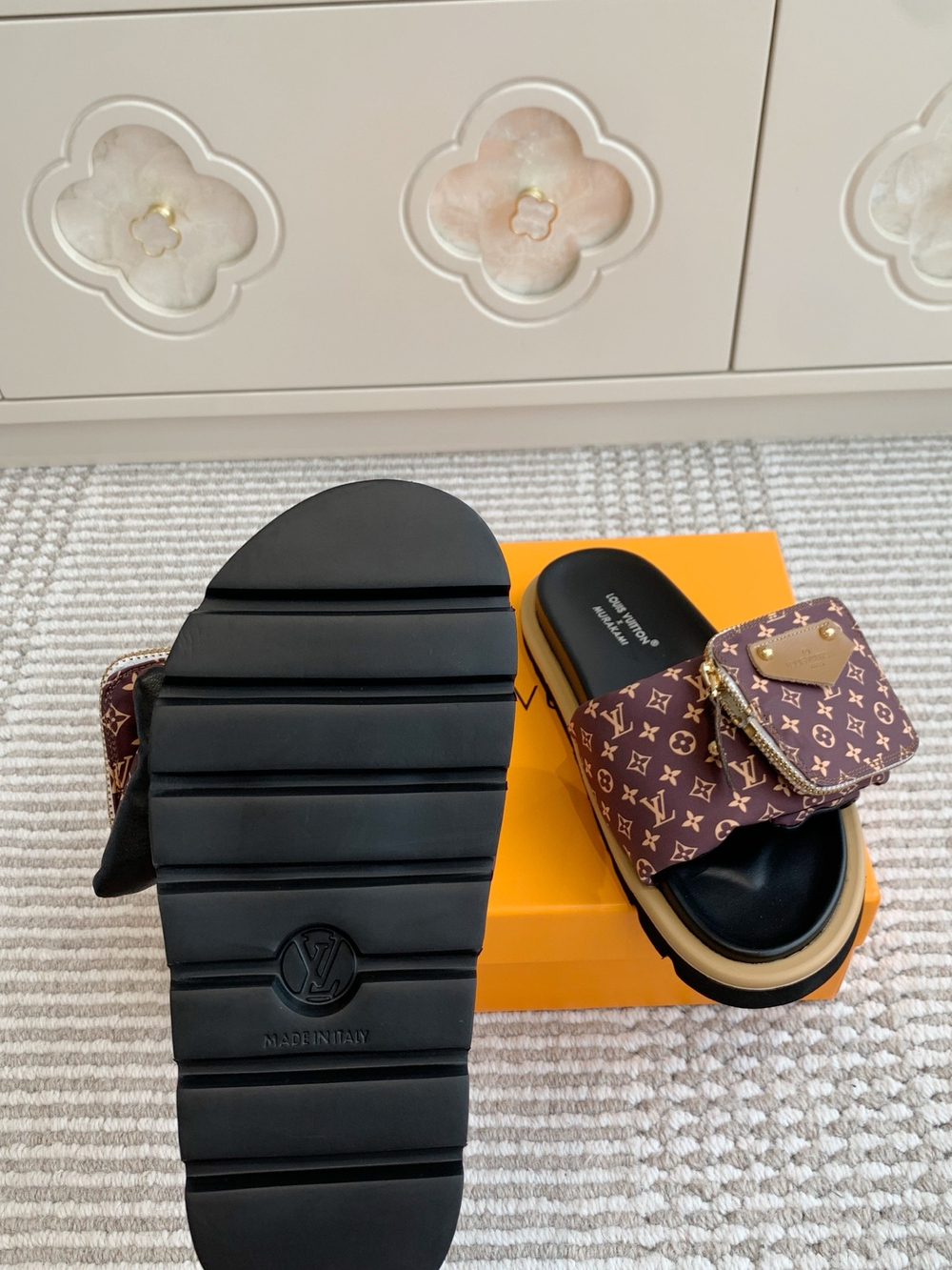 Louis Vuitton Pool Pillow Flat Comfort Mule