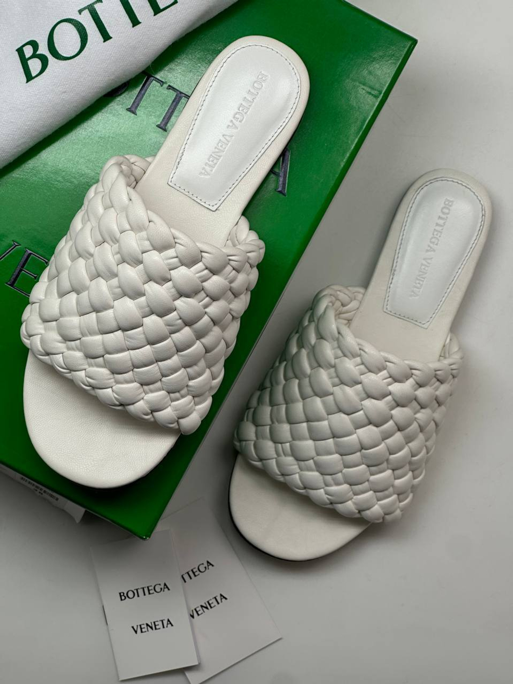 Шлепанцы Bottega Veneta