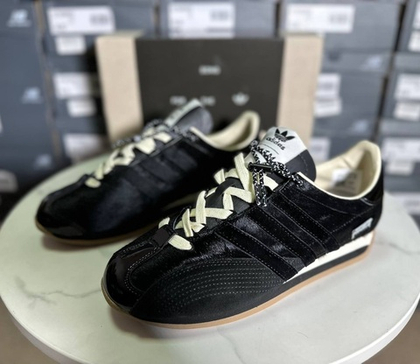 Adidas Originals Country OG x SFTM Pony Hair Pack Black