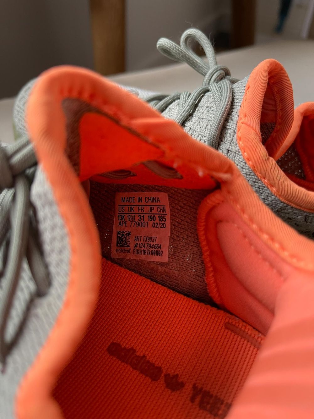 Кроссовки Adidas Yeezy, 31