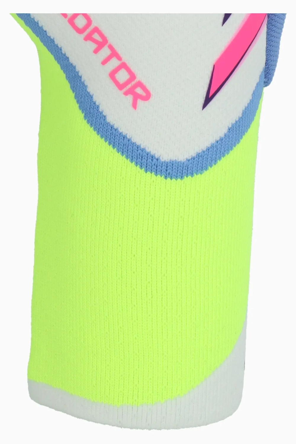 Вратарские перчатки adidas Predator Pro - белый