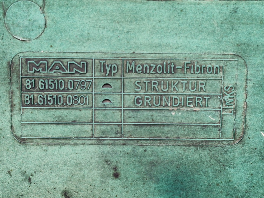 Корпус подножки левый