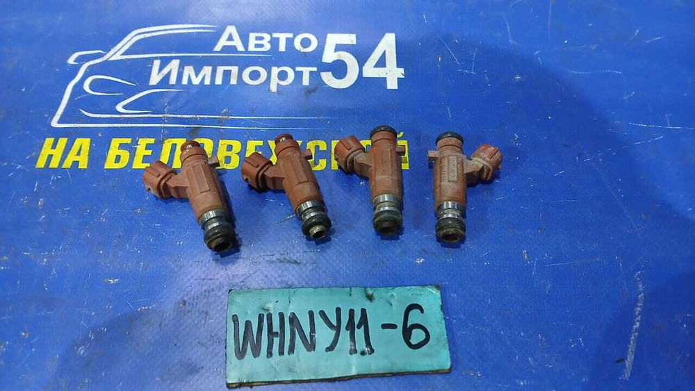 Форсунка топливная NISSAN WINGROAD 1999