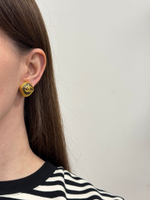 Клипсы с коричневыми вставками Chanel