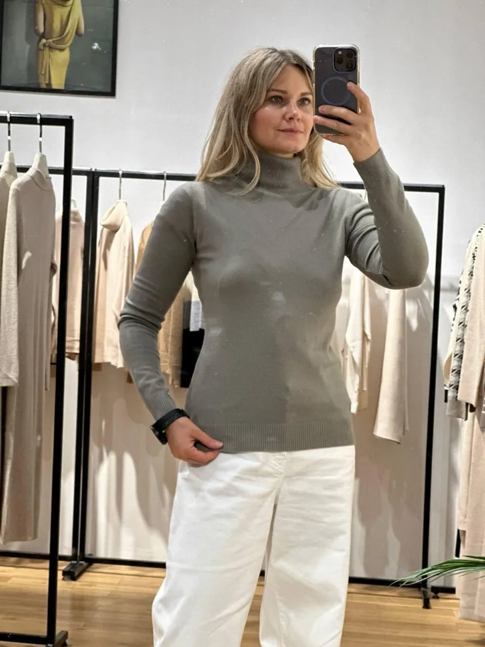 Лонгслив с высоким воротом