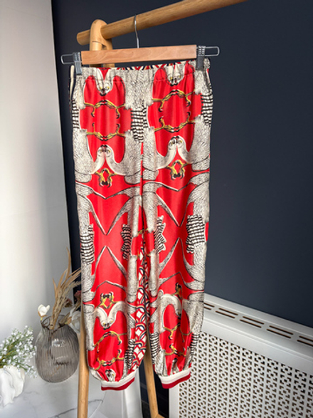 Шелковые брюки Gucci, 152