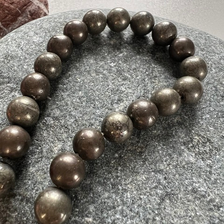 Пирит. Камни для изделий на заказ. Цена зависит от вида заказанного изделия