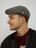 Кепка серая Город Горький олень желтый