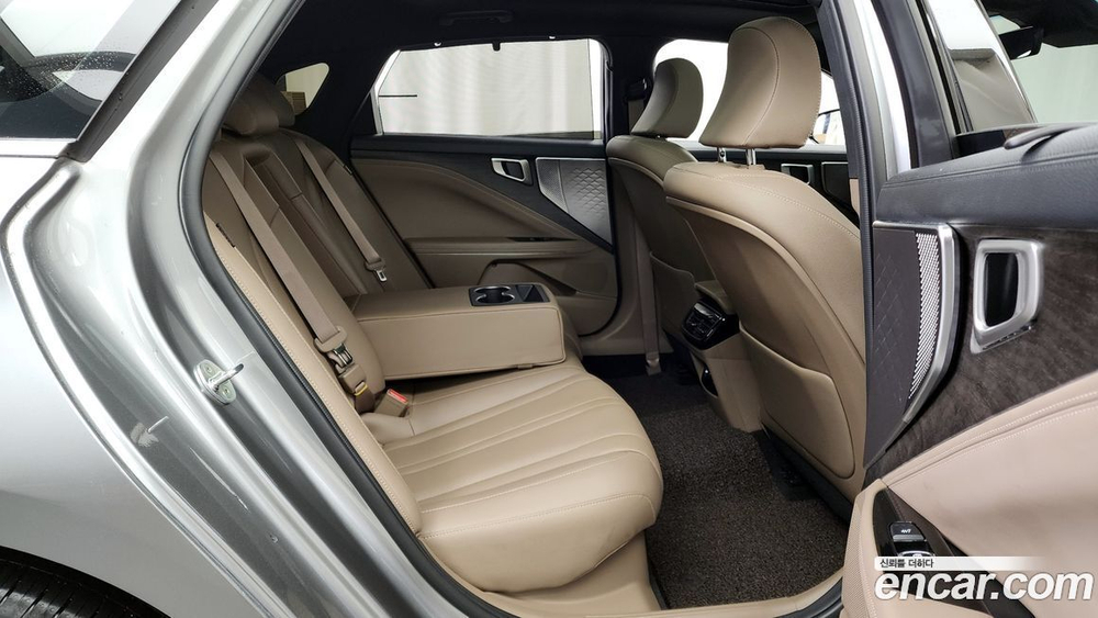 Kia K8 Hybrid Noblesse (05.2021)