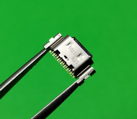 Itel A70 (A665L)
- Системный разъем зарядки (Type-C)