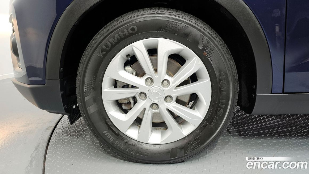 KG Mobility (Ssangyong) Very New Tivoli Бензин 1.5 2WD (06.2020)