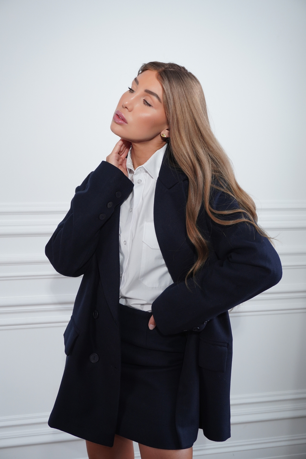 Пальто-пиджак с юбкой в темно-синем цвете