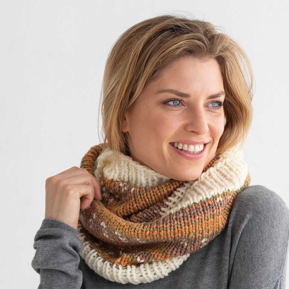 Пряжа Katia Easy Hat 40% шерсть 40% акрил 20% полиамид