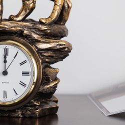 Часы Тигр Бронза