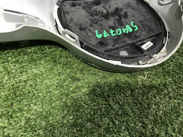 Накладка решетки радиатора Mercedes CLS W218 C218 (2014-2017)