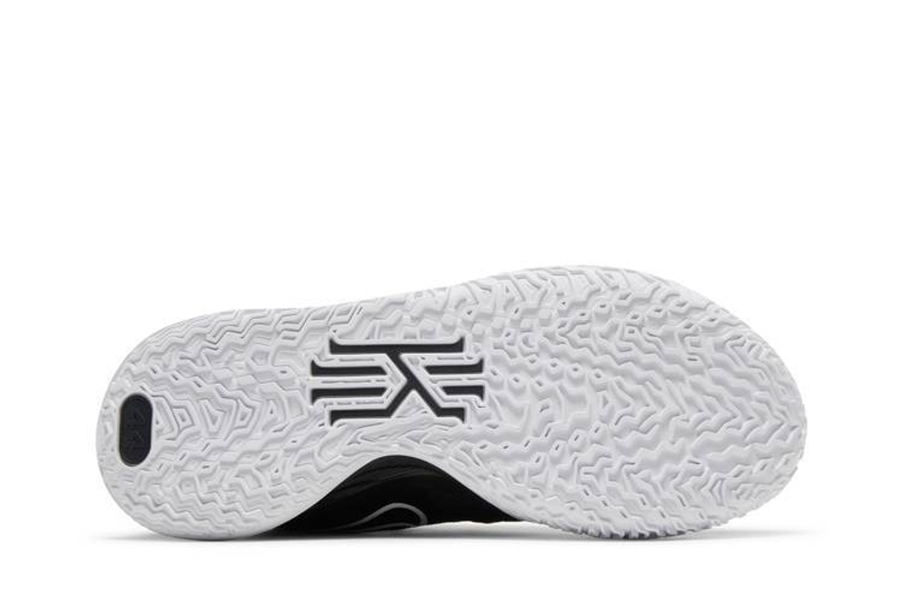 Кроссовки Nike Kyrie 7 Tpu