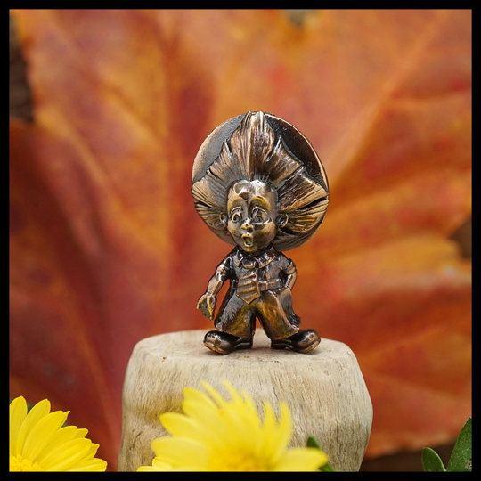 Брелок "Коротышка" для ключей , бронза