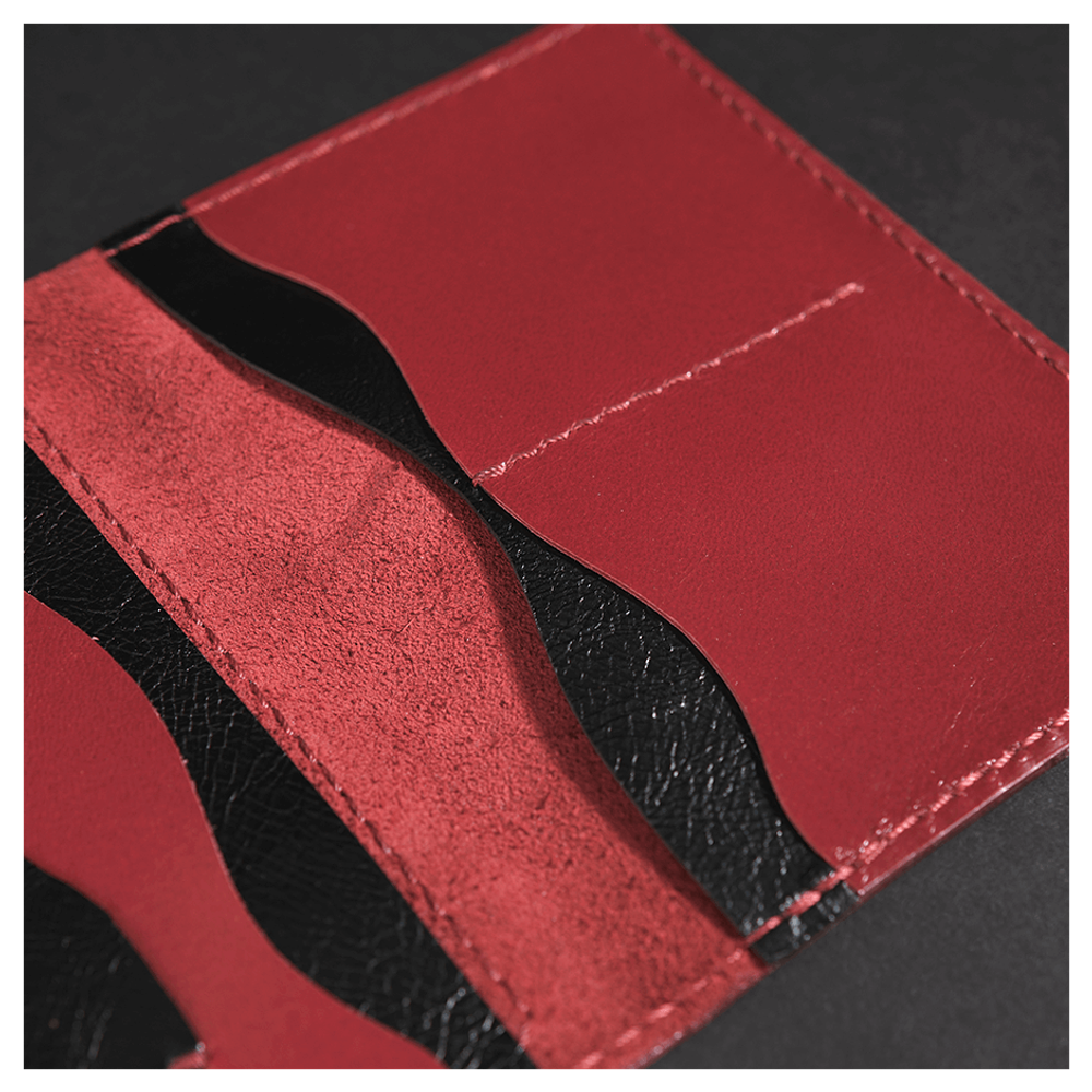 Кожаная обложка на паспорт «Шаманка» (фигура)