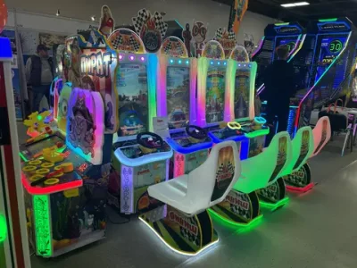 Детский двойной автомат с видеоиграми «Автогонка»