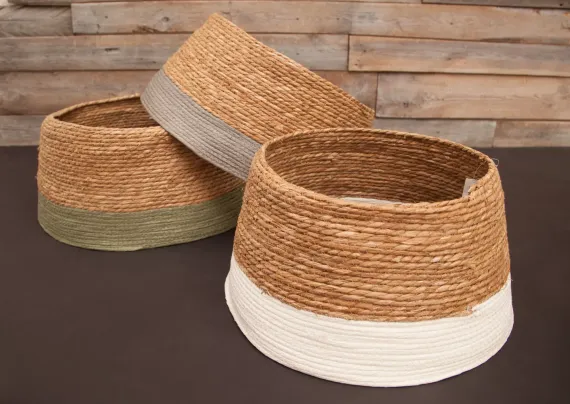 Джутовая корзина под елку 26х58 см., коричневая с серой полосой, ChristmasDeLuxe (86501)