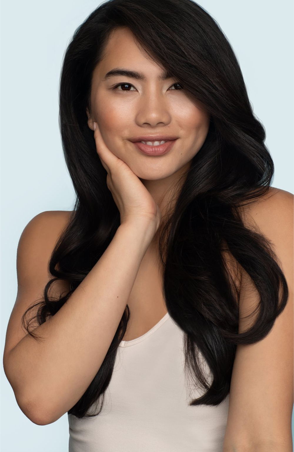 Aveda Phomollient™ Styling Foam - пенка для укладки, подчеркивающая форму прически для нормальных и тонких волос /   200  ml  / GTIN 018084340295