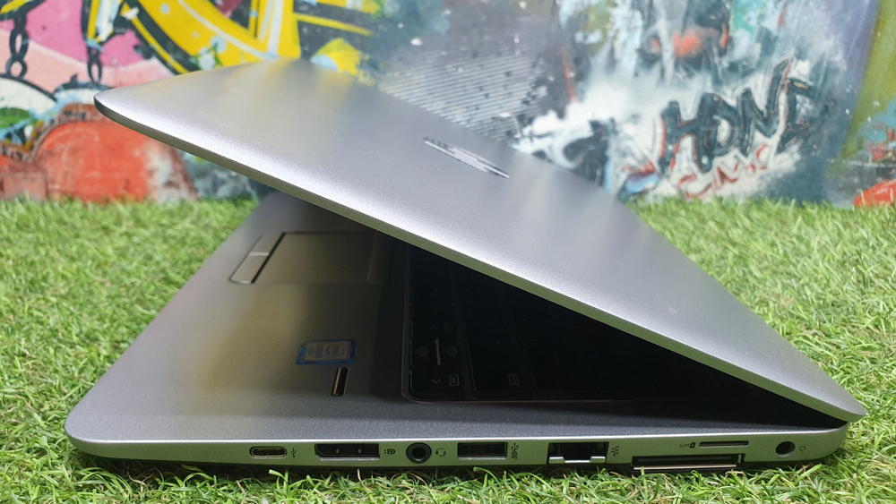 Ноутбук HP i5-6/8Gb/FHD/EliteBook 820 G3 Y3B65EA /Windows 10