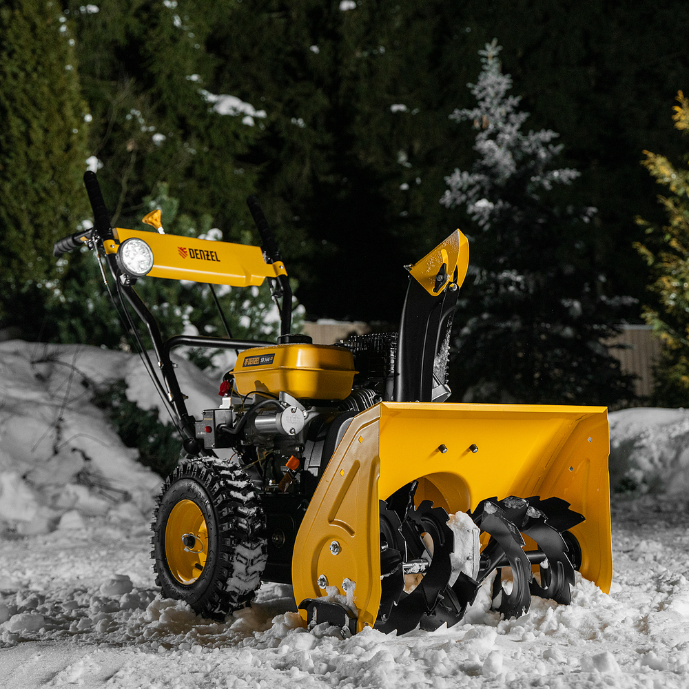 Бензиновая снегоуборочная машина Denzel SB 560 LP, 212 cc, электростартер, фара