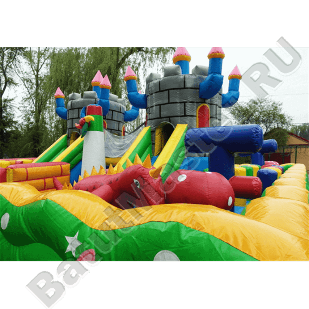 Большой надувной батут "Средневековье" 9*9*5 м