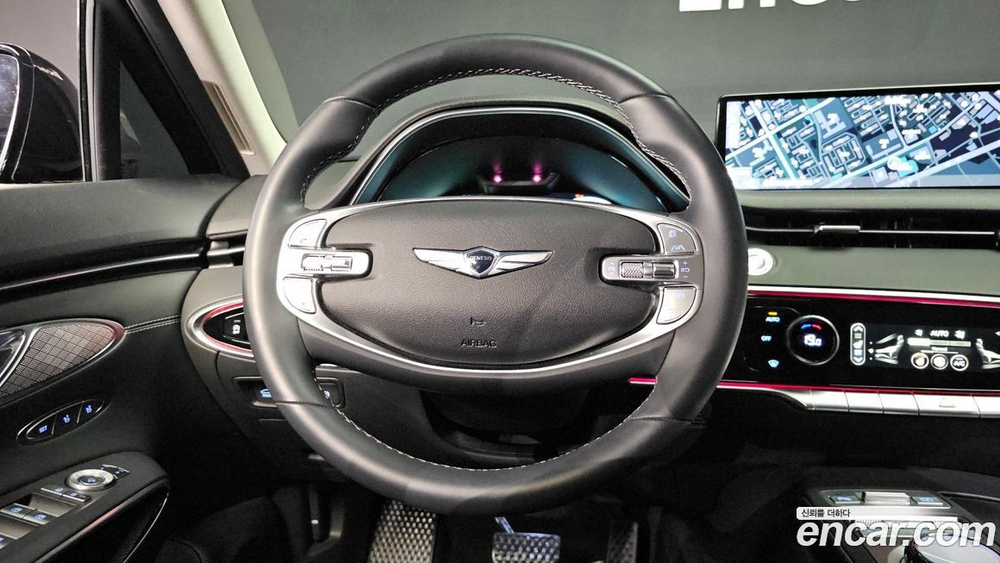 Genesis GV70 2.5T Бензин 2WD (07.2023)