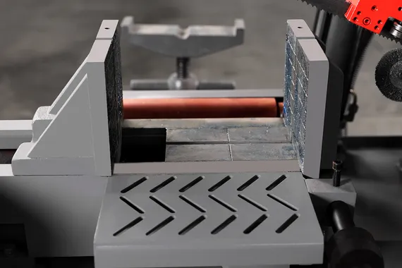 Полуавтоматический ленточнопильный станок SHC-28SA-ML, SMTG