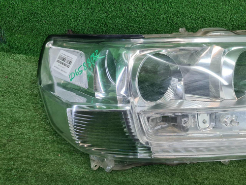 Стекло фары правое Land Cruiser 200 (2015-2021)
