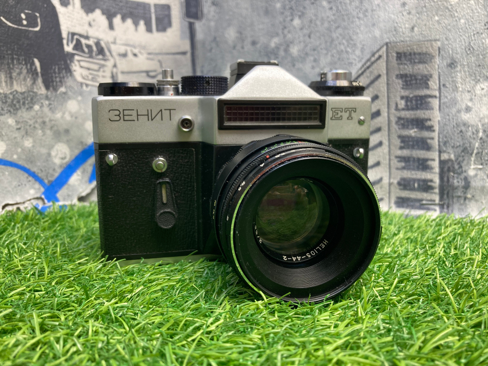 Фотоаппарат Зенит ЕТ + гелиос 44-2  Покупка/Продажа