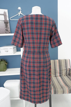 Платье MAGDA в клетку 44 размер, новое