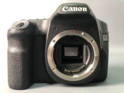 Canon 50D, 42000 кадров пробега.