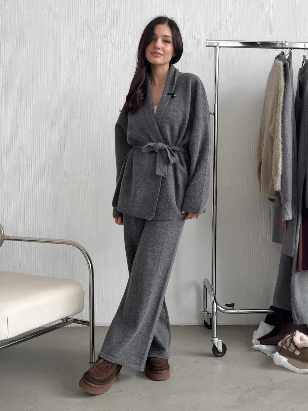 Комплект вязаный, кардиган с поясом и брюки