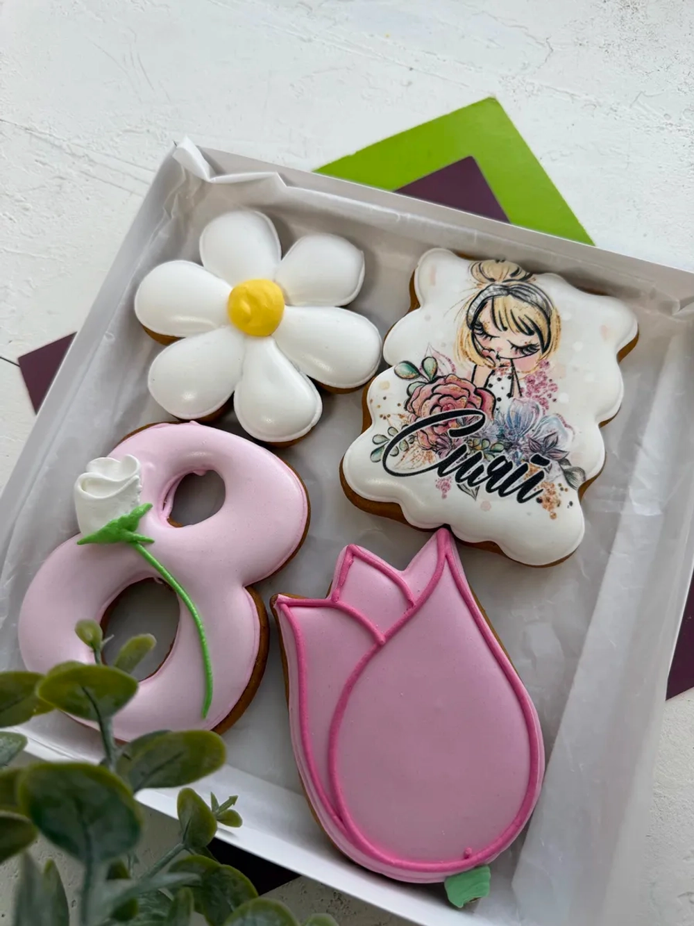 Набор имбирных пряников 8 Марта вкусный подарок