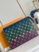 Louis Vuitton Pochette Voyage MM
