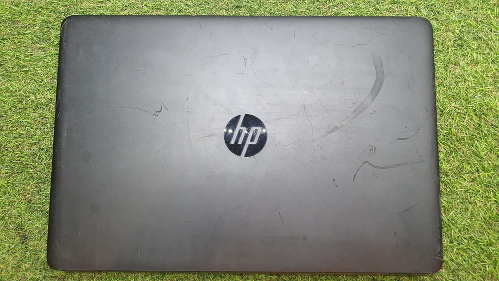 Ноутбук HP i3/4Gb