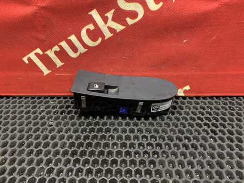 Блок управления стеклоподъемником 2023г