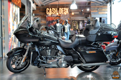 Harley Davidson Road Glide Limited 114 (FLTRK) 2021 vivid black (Поставка)