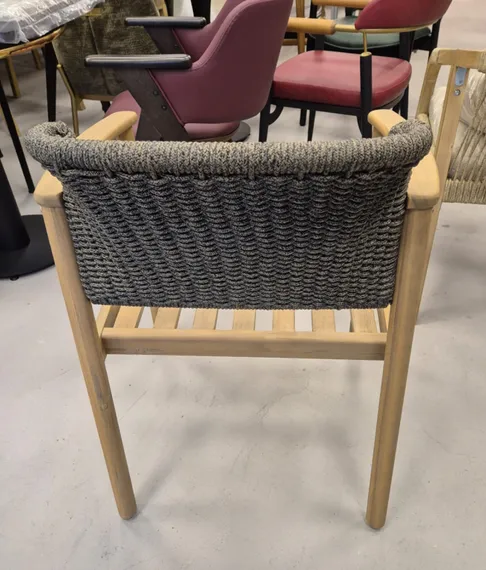 Стул Freeport из массива акации