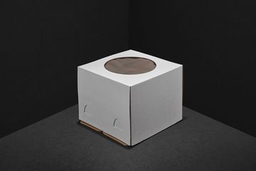 Короб с окном  24 х 24 х 22 см с окном для тортов до 3 кг