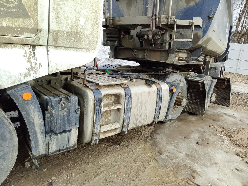 FAW J7 6x4 Седельный тягач CA4250P77K25T1E5 (Дизельный, 12.5 л, 553 л.с. АТ)