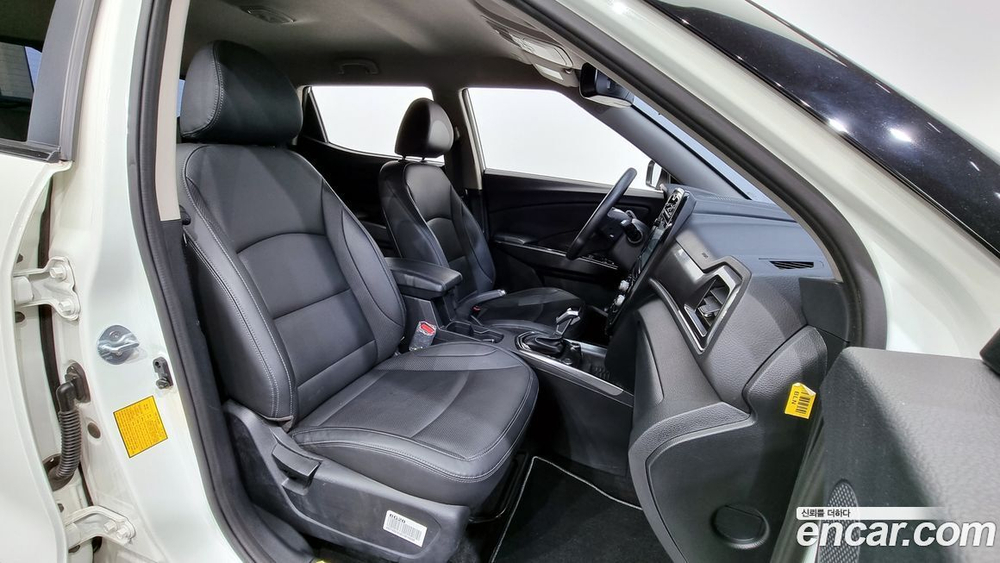 KG Mobility (Ssangyong) Very New Tivoli Бензин 1.5 2WD (10.2019)