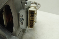 NWSB5851 кт148 Двигатель для стиральной машины Indesit 16002949700 б/у