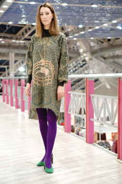 Шерстяная туника "Единорог", по мотивам средневековых фламандских шпалер