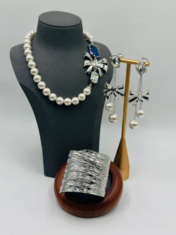 Колье Alessandra Rich