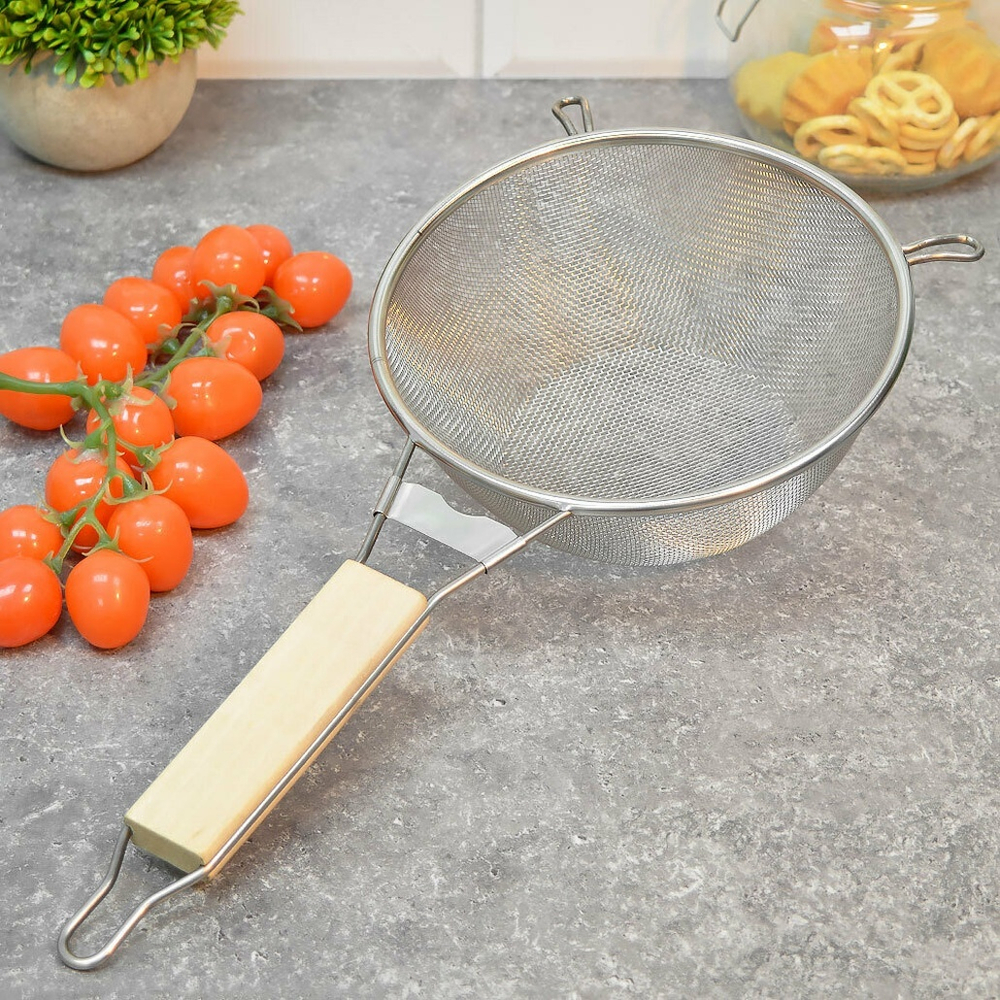 Сито 18см нерж с деревянной ручкой